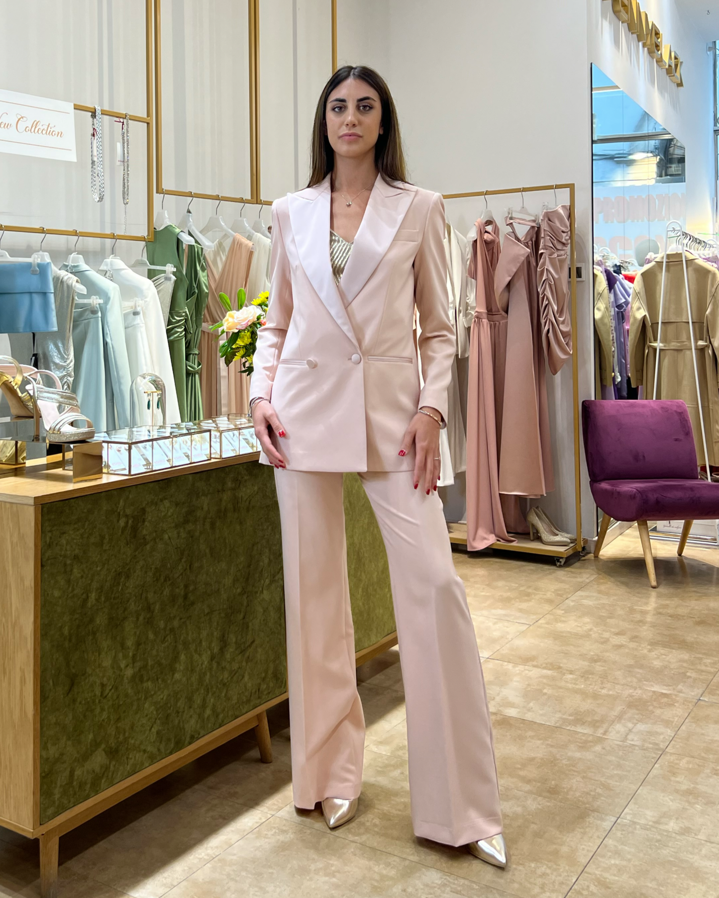Giacca "Blush Couture". Blazer rosa da donna con dettagli in raso