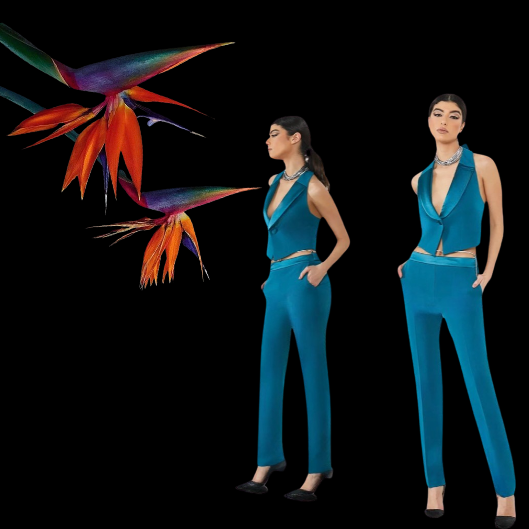 Tailleur "Satin Midnight Elegance". Tailleur pantalone color petrolio con blazer lungo, revers in raso e pantaloni a gamba larga