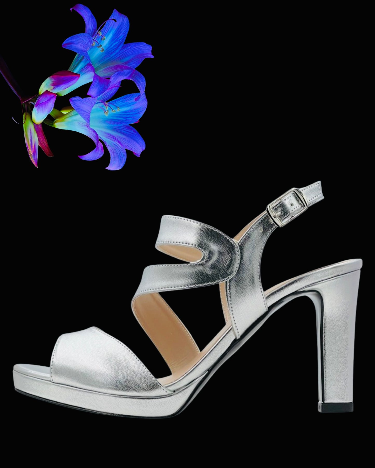 Sandalo "Moonlight Magic". Sandali eleganti in pelle argento, da cerimonia o da festa con platform e tacco alto.