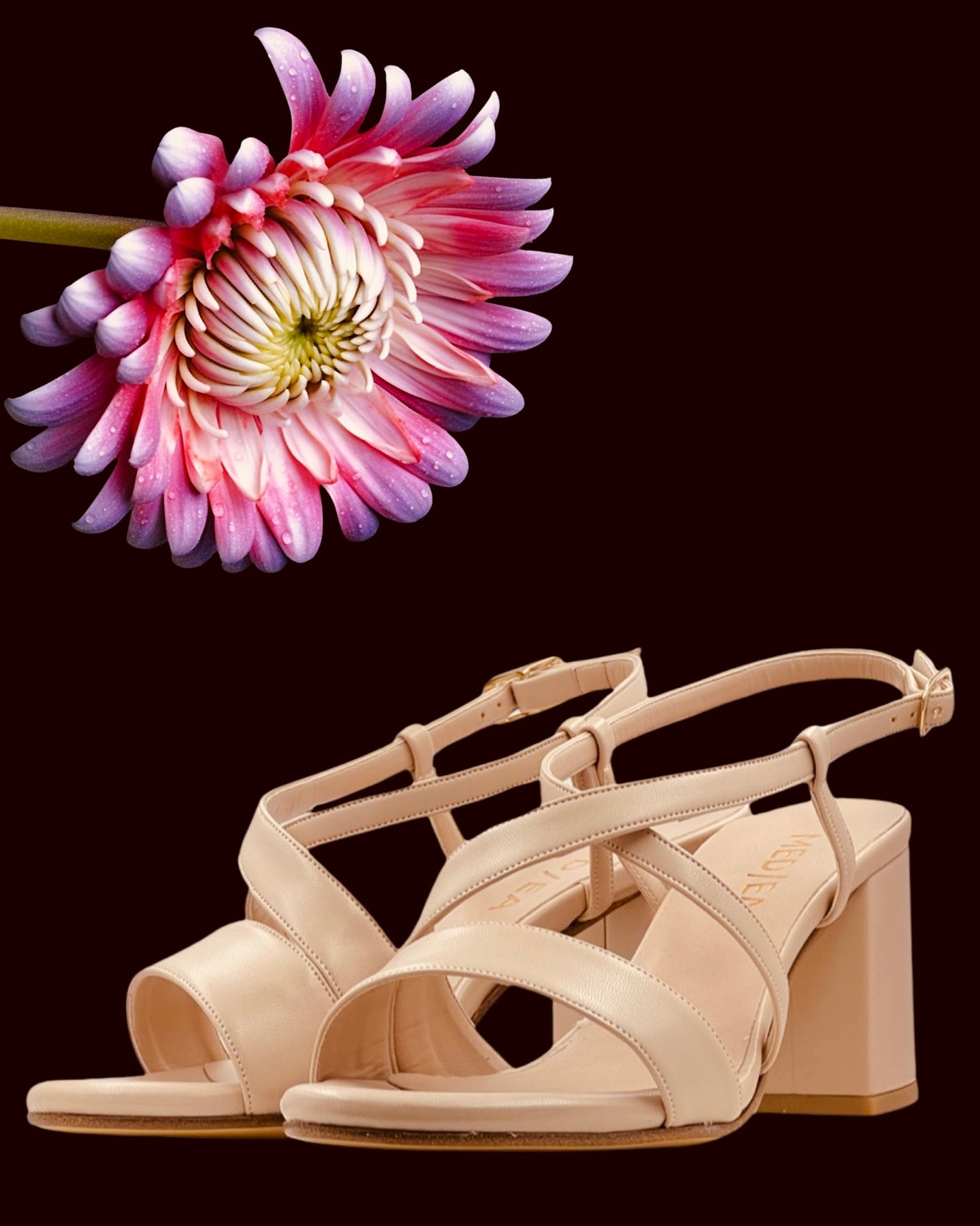 Sandalo "Rose Radiance". Sandali eleganti in pelle colore nudo, da cerimonia o da festa con tacco comodo.